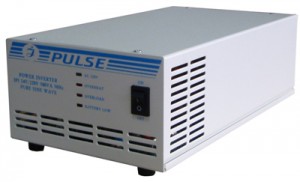 Инвертор напряжения Pulse IPI 24V/220V