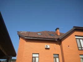 Монтируем алюминиевый профиль на крышу